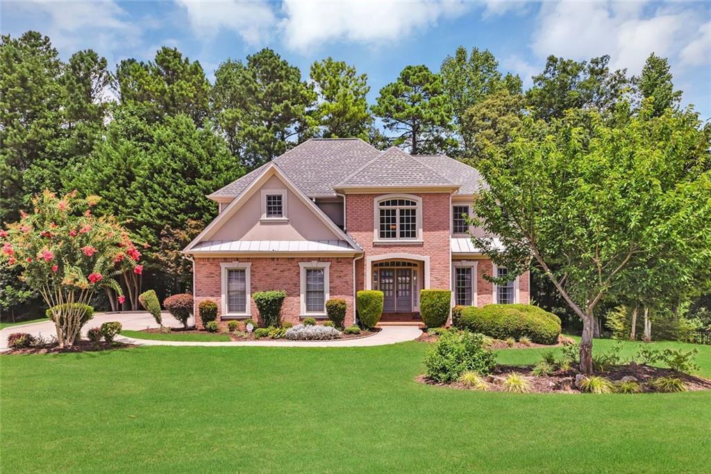 2594 Essex Ln., Atlanta, GA 30331