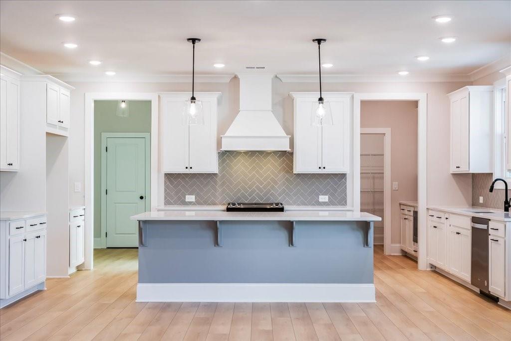331 Evie Ln., Canton, GA 30015
