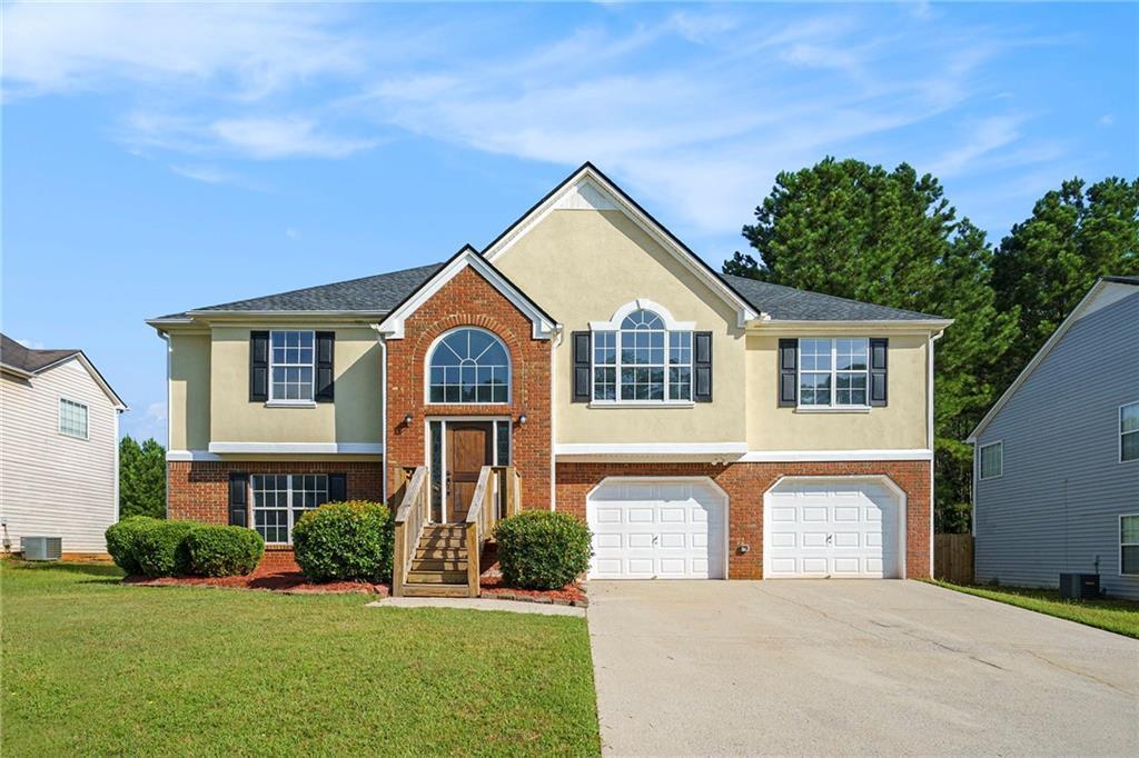 5452 Sweetsprings Dr., Powder Springs, GA 30127