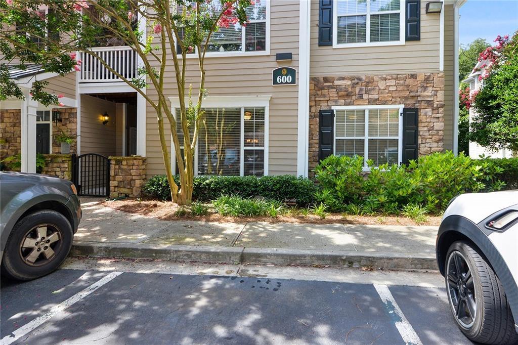 2400 Cumberland Pkwy #611, Atlanta, GA 30339