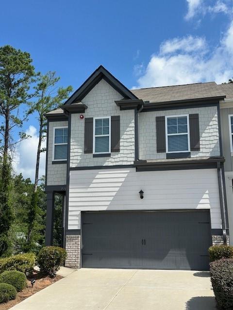 778 Woodstock Grove Dr., Woodstock, GA 30188