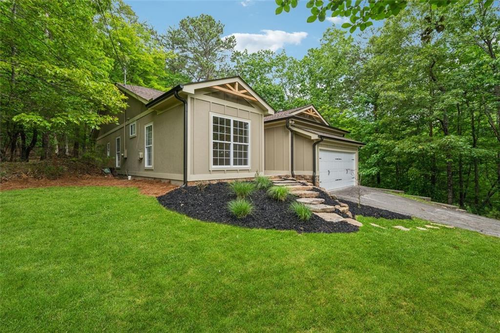 114 Mink Ct., Waleska, GA 30183