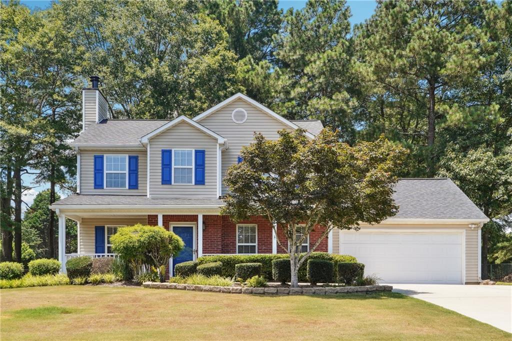 4255 Willow Springs Dr., Loganville, GA 30052
