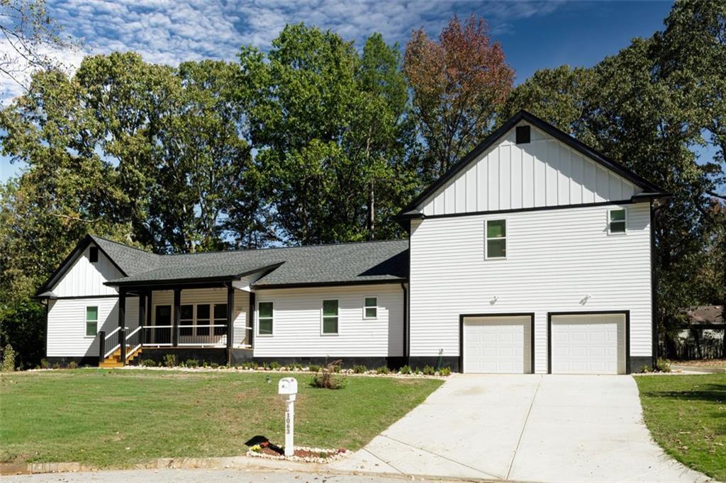 1063 Chapman Ln., Stone Mountain, GA 30088