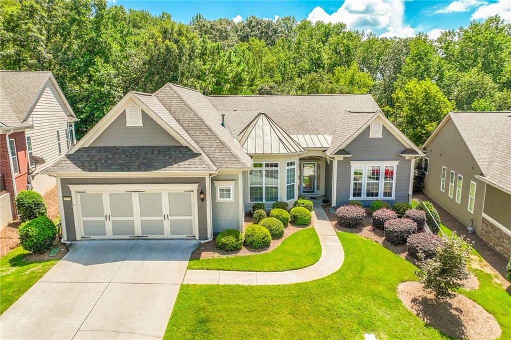 6436 Falling Water Ln., Hoschton, GA 30548
