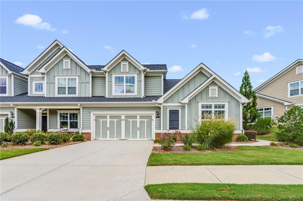 327 Cherokee Station Cir., Woodstock, GA 30188