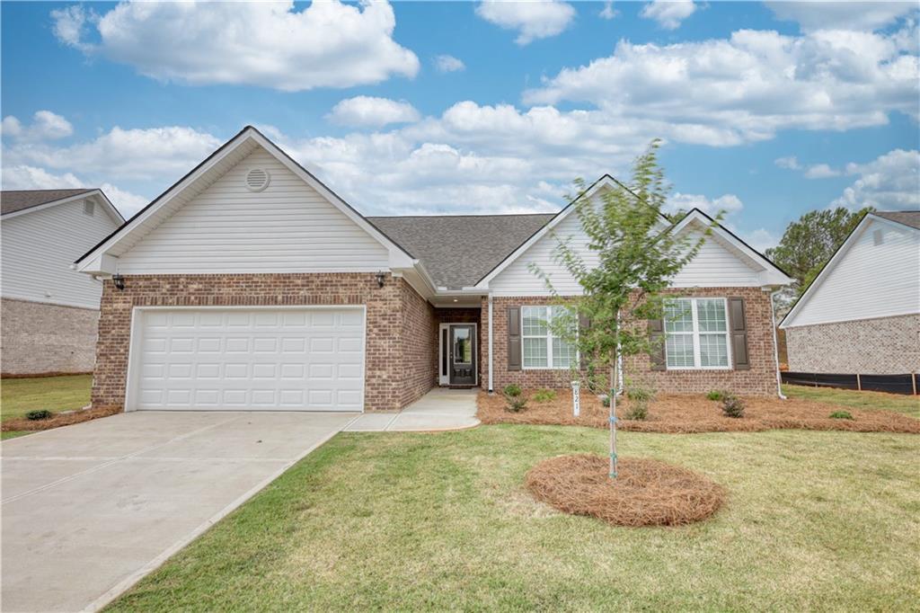 695 Park Place Way, Social Circle, GA 30025