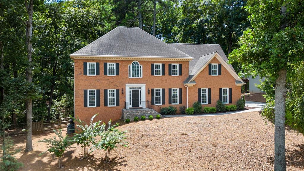 215 Cliffchase Close, Roswell, GA 30076