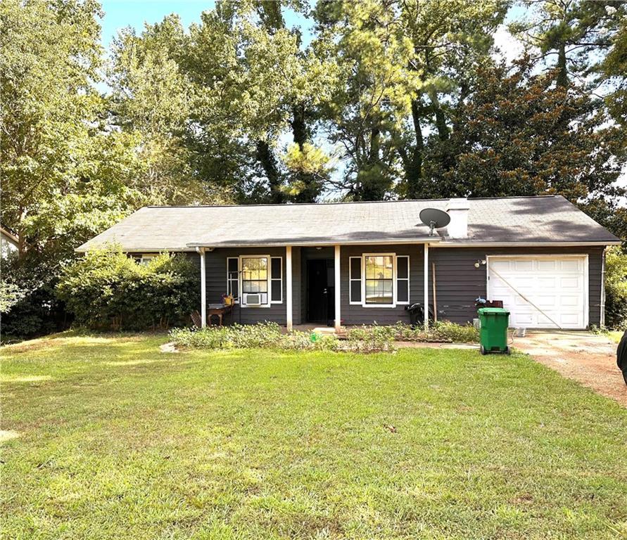3901 Wood Path Dr., Stone Mountain, GA 30083