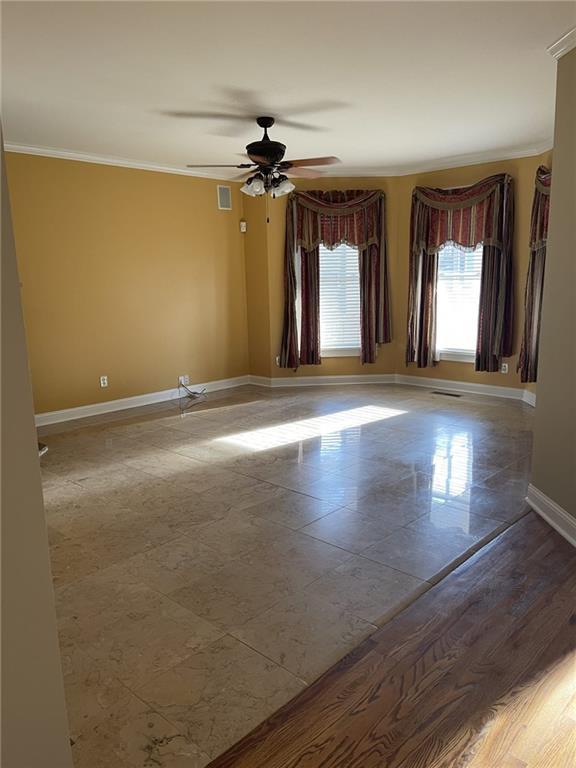 2002 Mccook Dr., Kennesaw, GA 30144