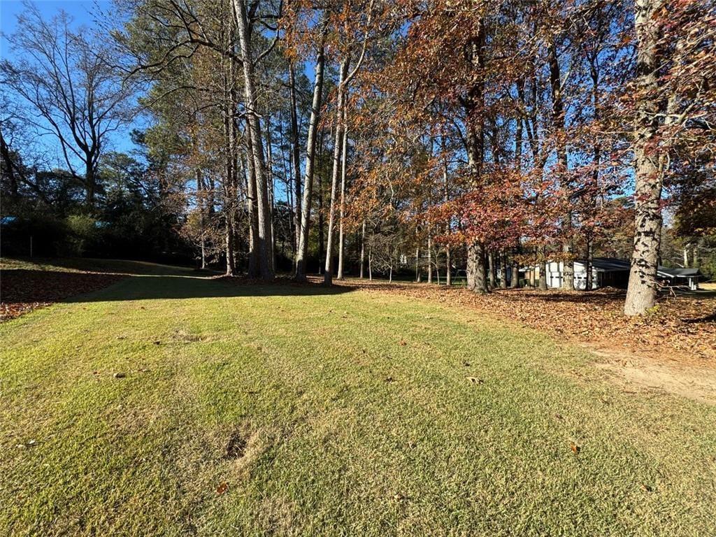 2031 Hemlock Tr., Snellville, GA 30078