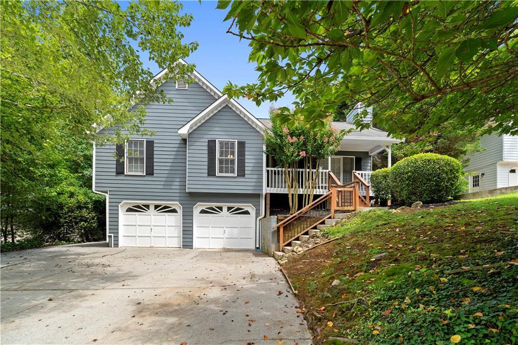525 Brooksdale Dr., Woodstock, GA 30189