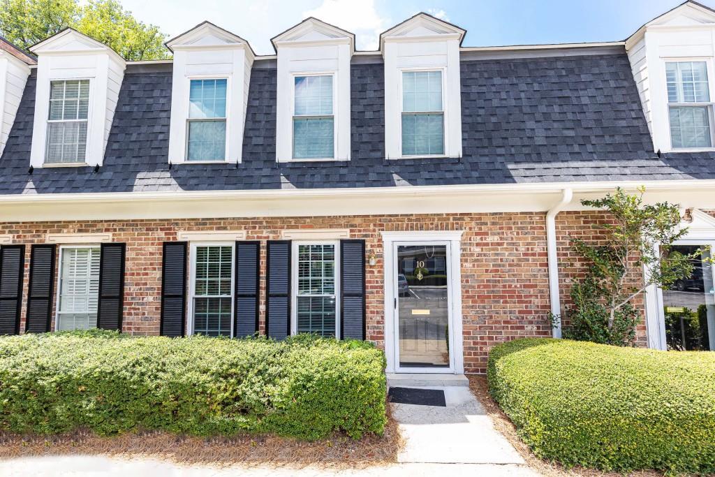 10 Market Square Pl., Atlanta, GA 30318