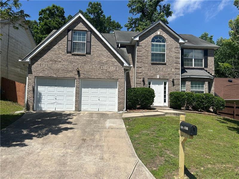 3827 Micah Ln., Ellenwood, GA 30294