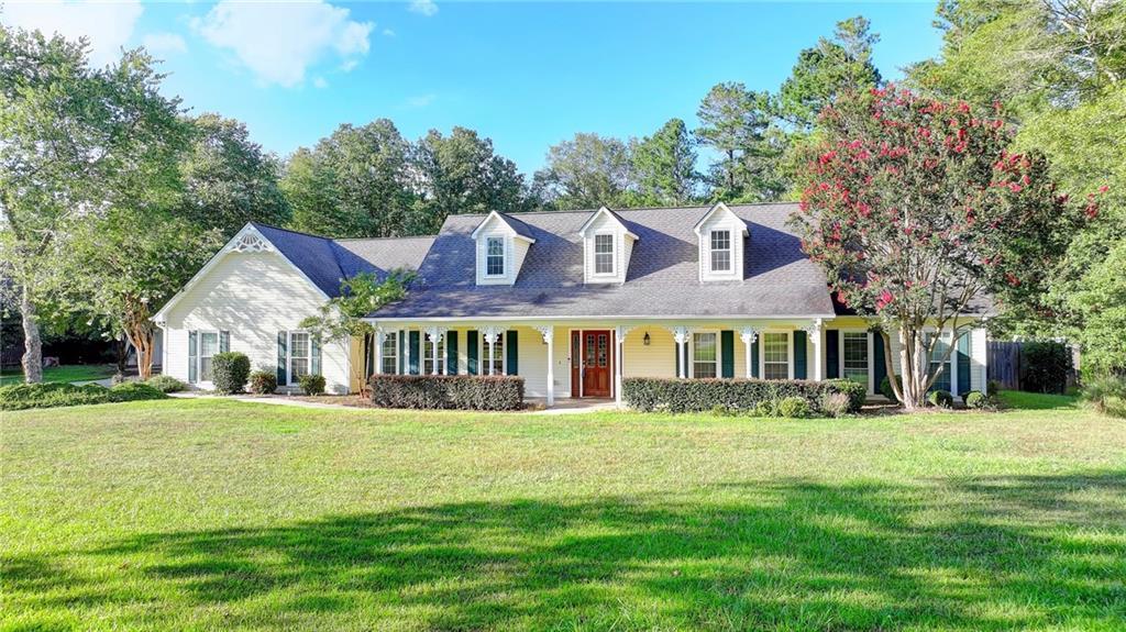 3849 Pineybrook Dr., Loganville, GA 30052