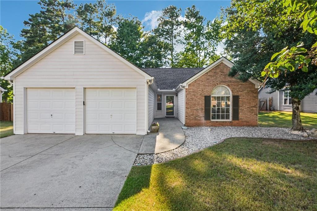 4947 Lake Park Ln., Acworth, GA 30101