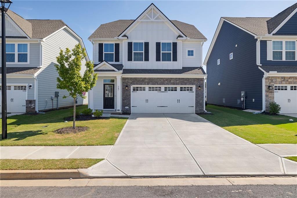 587 Gunter Dr., Hoschton, GA 30548