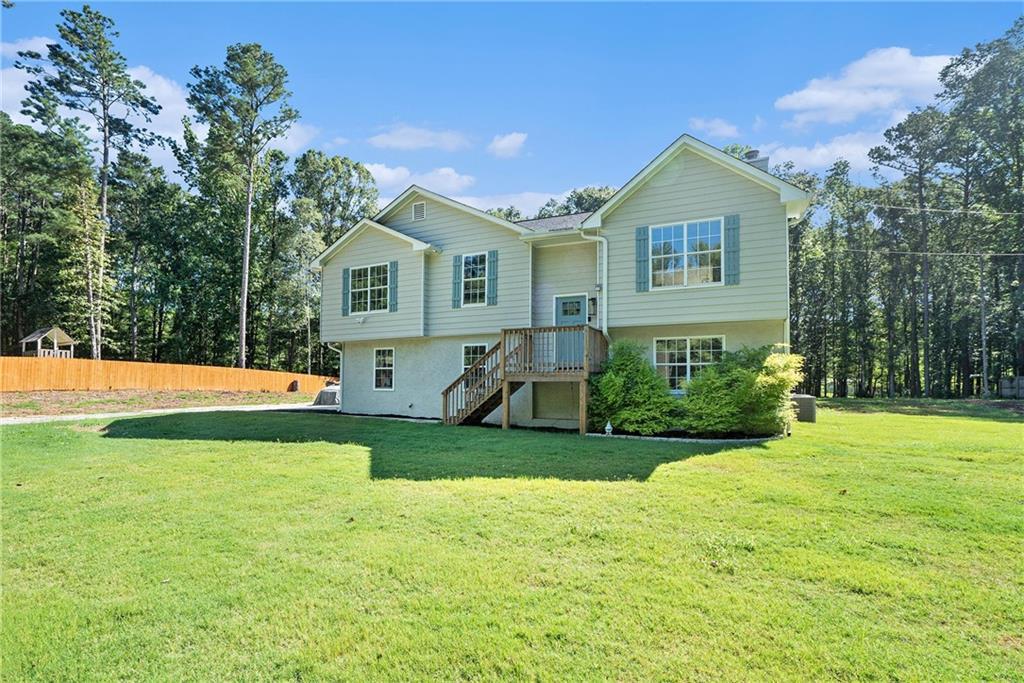 720 Tom Brewer Rd., Loganville, GA 30052