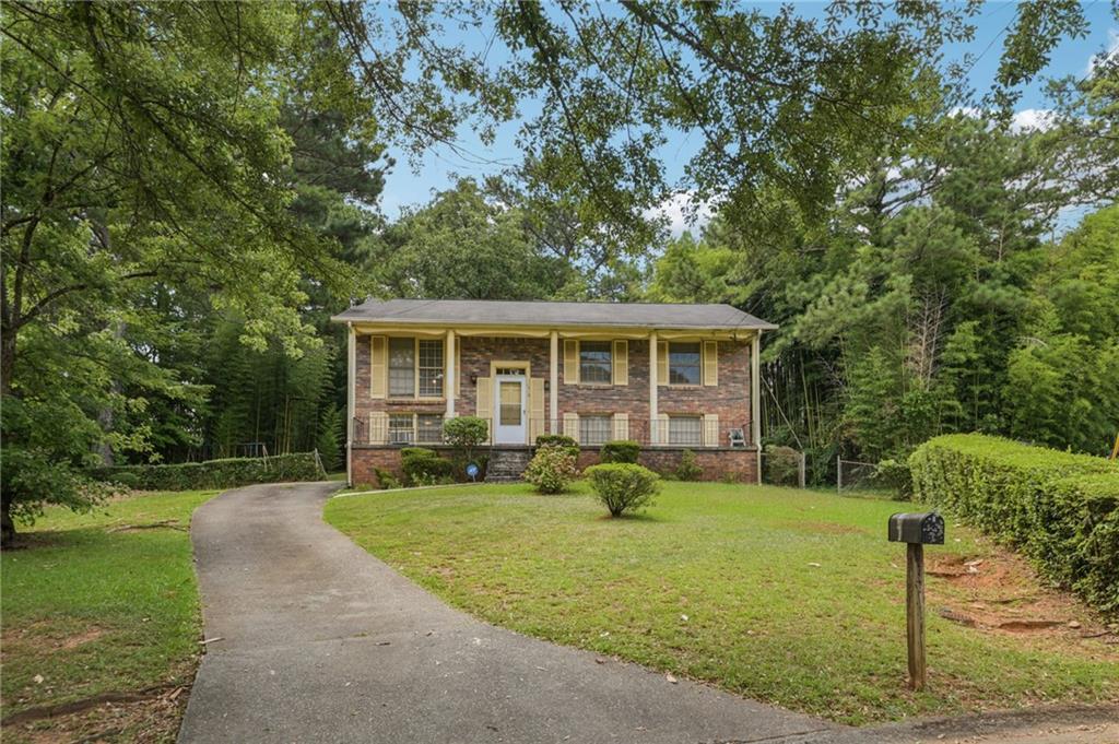 1410 Bronze Leaf Ct., Stone Mountain, GA 30083