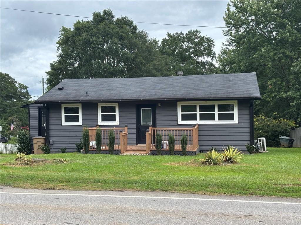 5809 Mitchell St., Flowery Branch, GA 30542