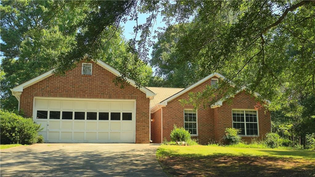5181 Cash Rd., Flowery Branch, GA 30542