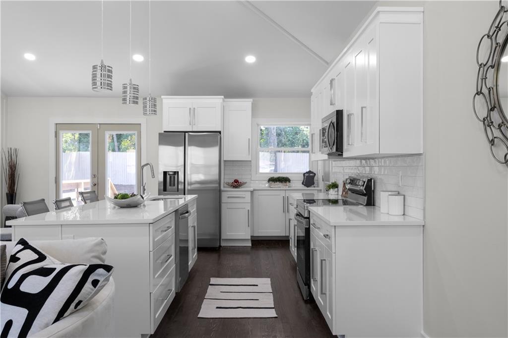 1882 Rosewood Rd., Decatur, GA 30032