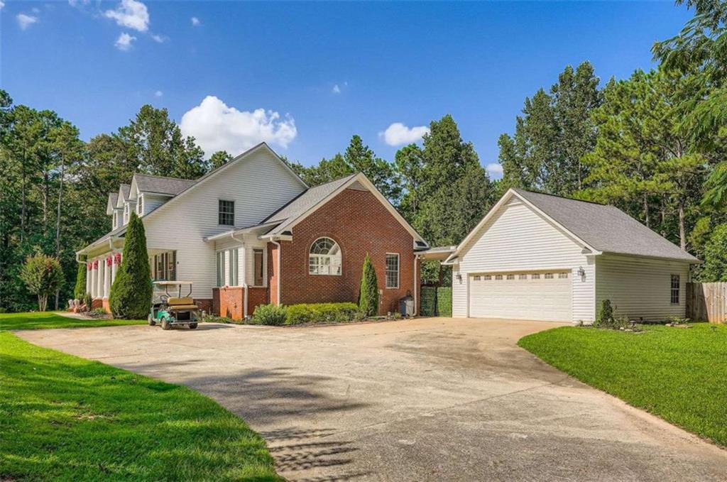 7277 Avalon Dr., Douglasville, GA 30135