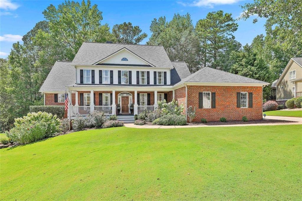 905 White Oak Dr., Newnan, GA 30265