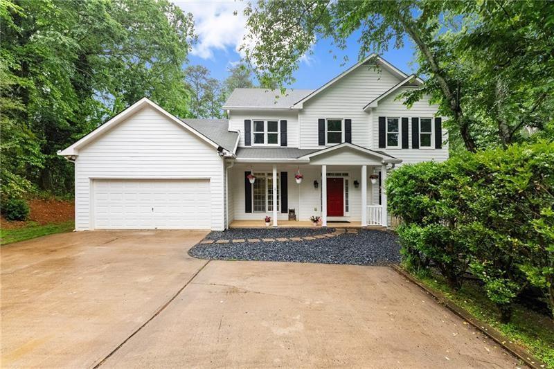 1620 Bluwater Ct., Cumming, GA 30041