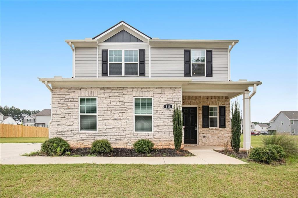 818 Robbie Ln., Monroe, GA 30655