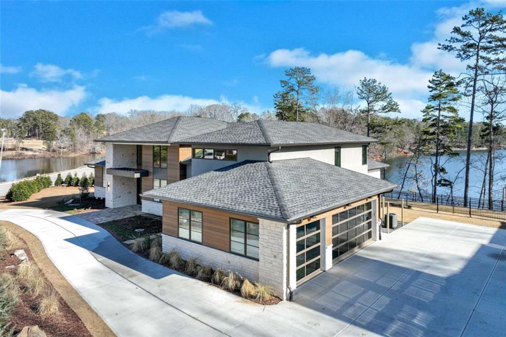 799 East Lake Dr., Gainesville, GA 30506
