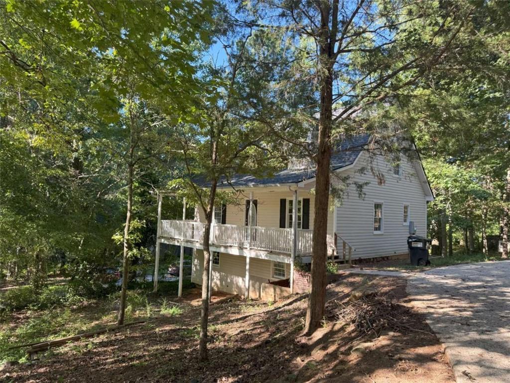 97 Welcome Woods Dr., Newnan, GA 30263