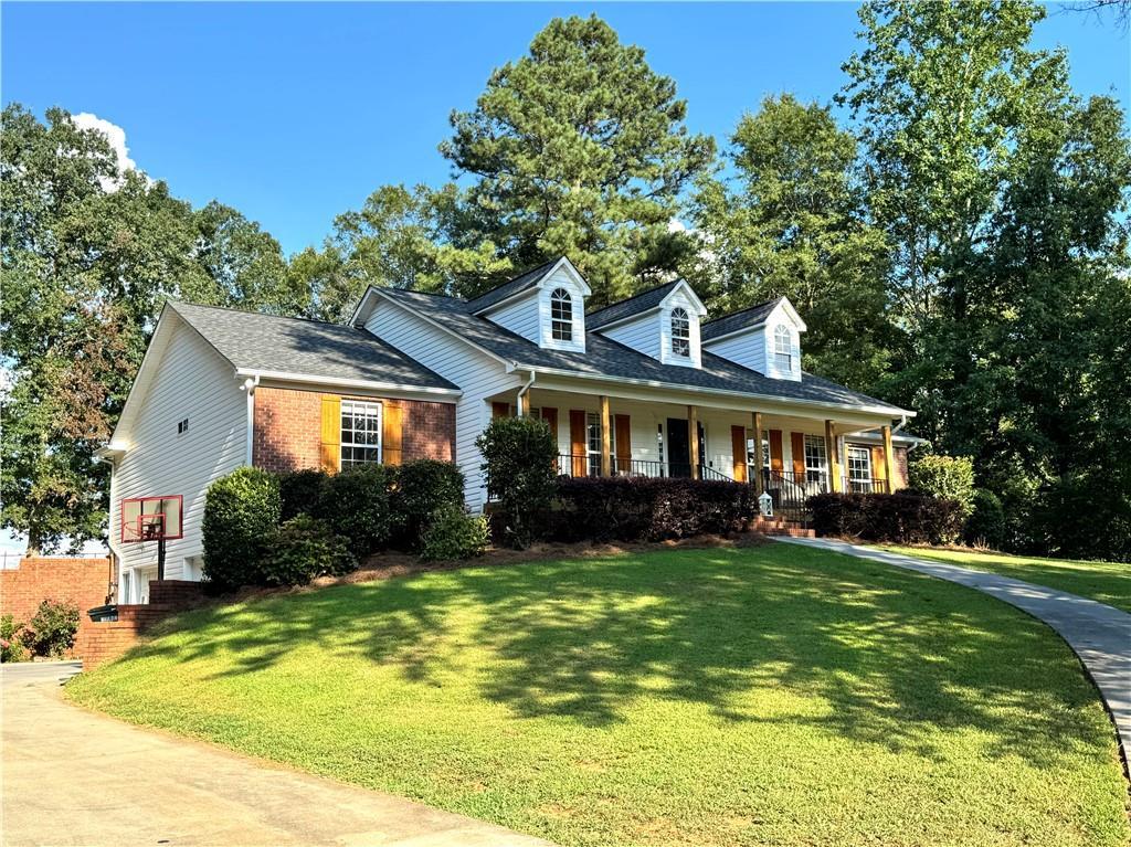 132 Hunter Dr., Calhoun, GA 30701