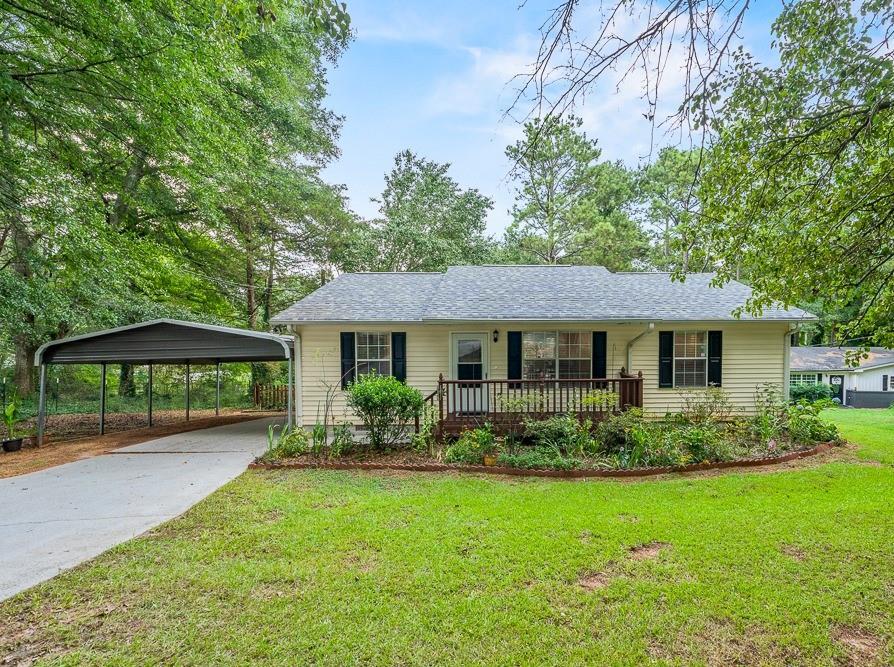 6103 Mitchell St., Flowery Branch, GA 30542