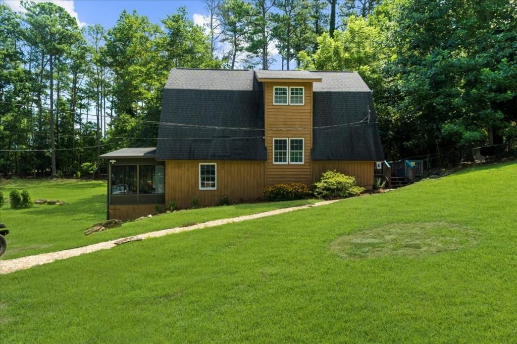 5851 Dolvin Ln., Buford, GA 30518