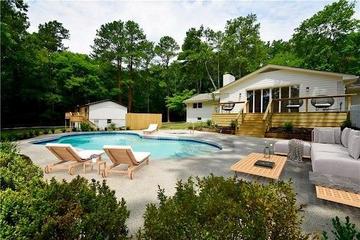 1673 Clearview Dr., Acworth, GA 30102