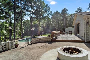 1673 Clearview Dr., Acworth, GA 30102