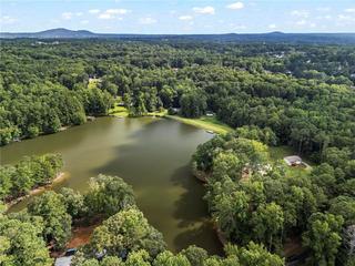 1673 Clearview Dr., Acworth, GA 30102