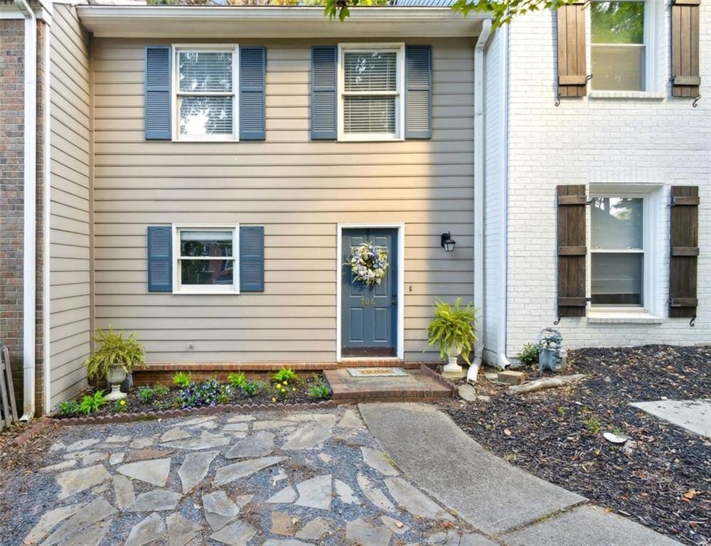 706 Twin Brooks Ct., Marietta, GA 30067