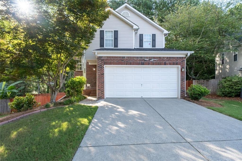 200 Stoneforest Dr., Woodstock, GA 30189