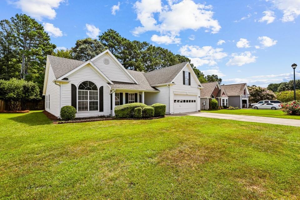 869 Nichols Landing Ln., Dacula, GA 30019
