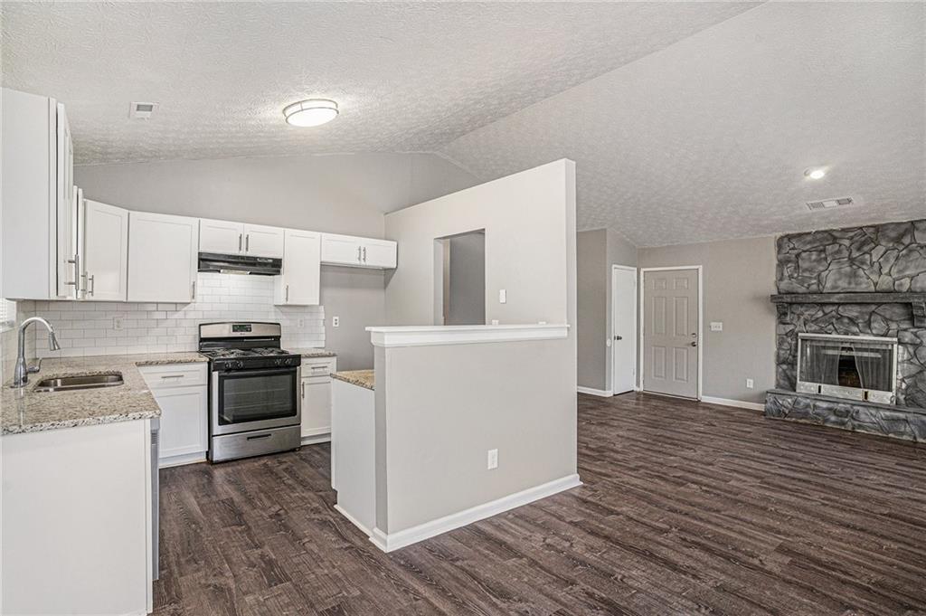 5472 Glen Haven Dr., Atlanta, GA 30349