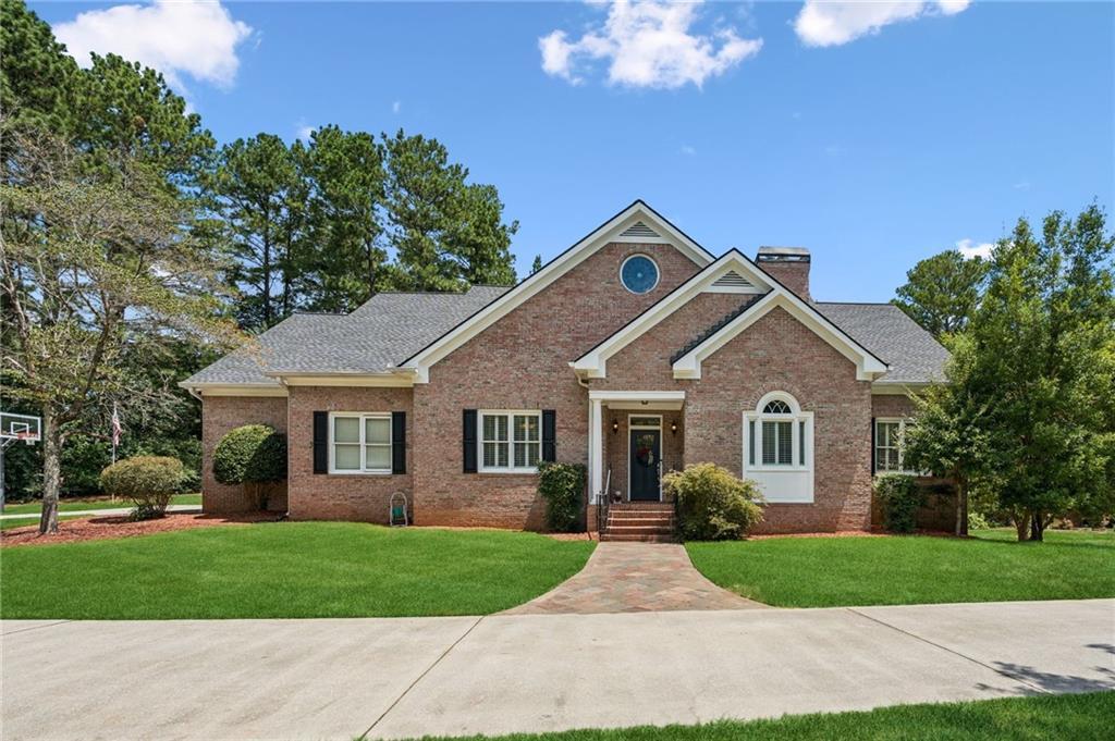 1552 Gracebrook Dr., Lawrenceville, GA 30045