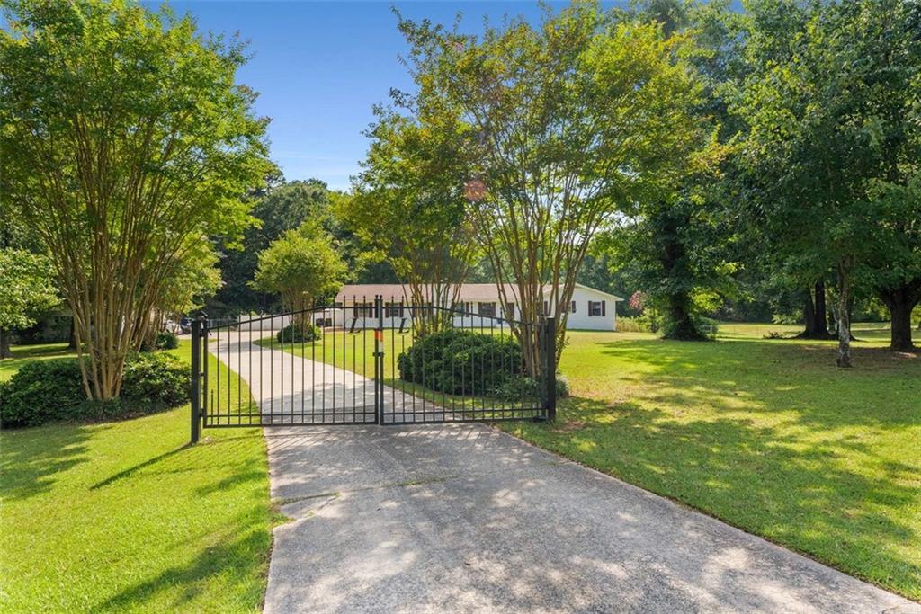 151 County Line Rd., Fayetteville, GA 30215