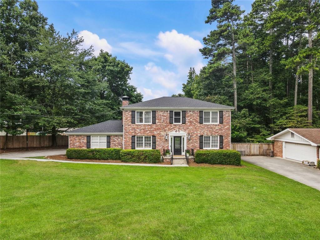 2247 Cherring Ln., Dunwoody, GA 30338