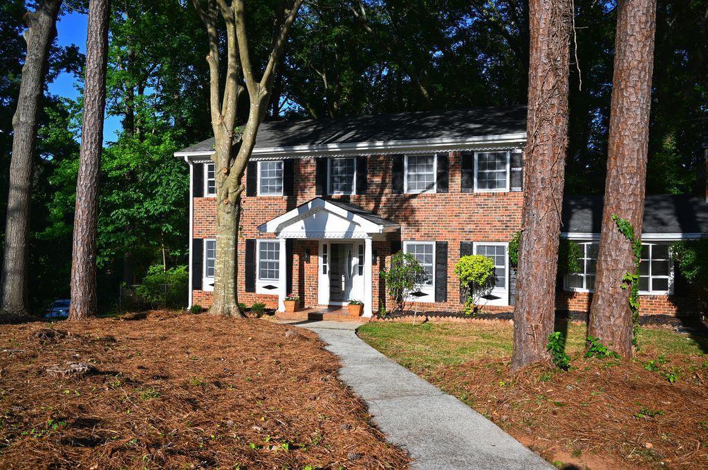 870 Hardwood Court Ct., Stone Mountain, GA 30083