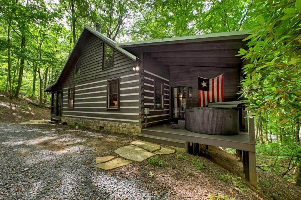 545 Chestnut Ridge, Blue Ridge, GA 30513