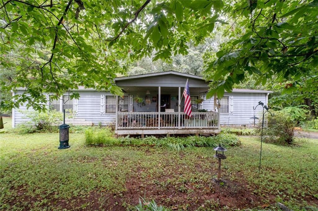 241 Cedarcrest Rd., Dallas, GA 30132