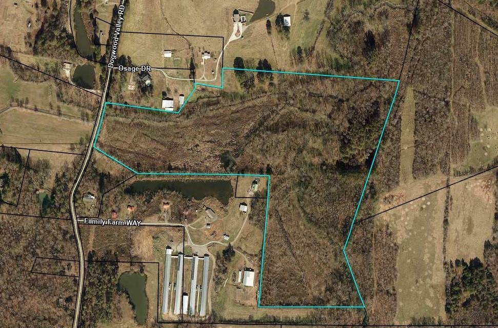1375 Dogwood Valley Rd., Tunnel Hill, GA 30755