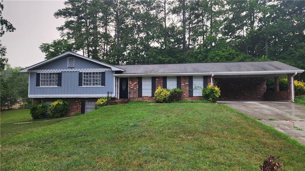 135 Melanie Ct., Atlanta, GA 30349